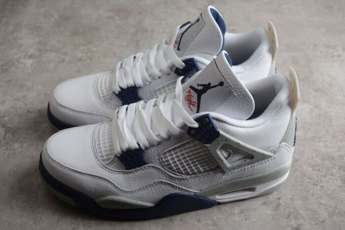 Air Jordan 4 Midnight Navy - Image 3