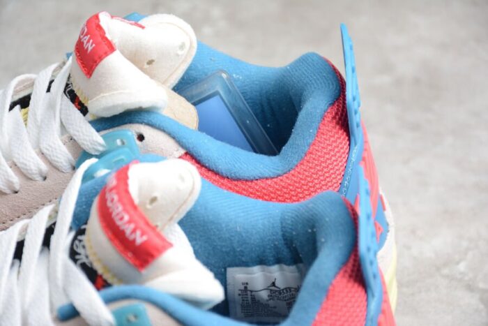 Air Jordan 4 Union Guava Ice - Image 9