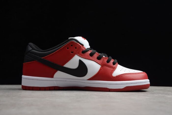 Nike SB Dunk Low Chicago - Image 4