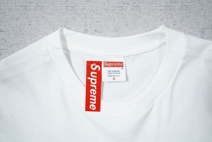 T-shirt Supreme “Play Dead” - Image 9