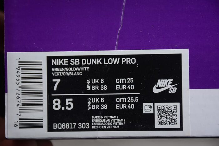Nike Dunk Low SB "St Patrick's Day" - Image 13