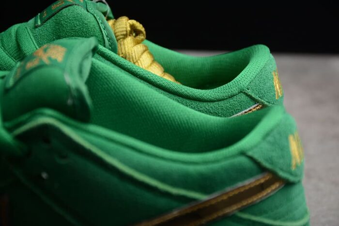 Nike Dunk Low SB "St Patrick's Day" - Image 6