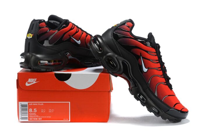 Air Max TN Plus "Deadpool" - Image 4