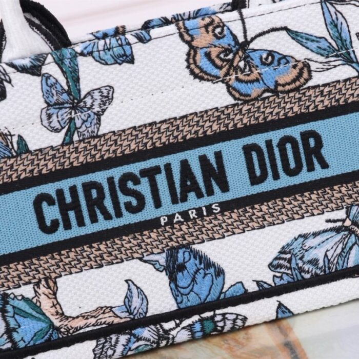 Christian Dior Mini Book Tote DO068 - Image 12