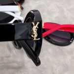 Sunglasses Yves Saint Laurent YSL024 - Image 3