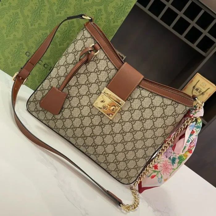 Gucci Padlock GG Medium Shoulder Bag GC229 - Image 2