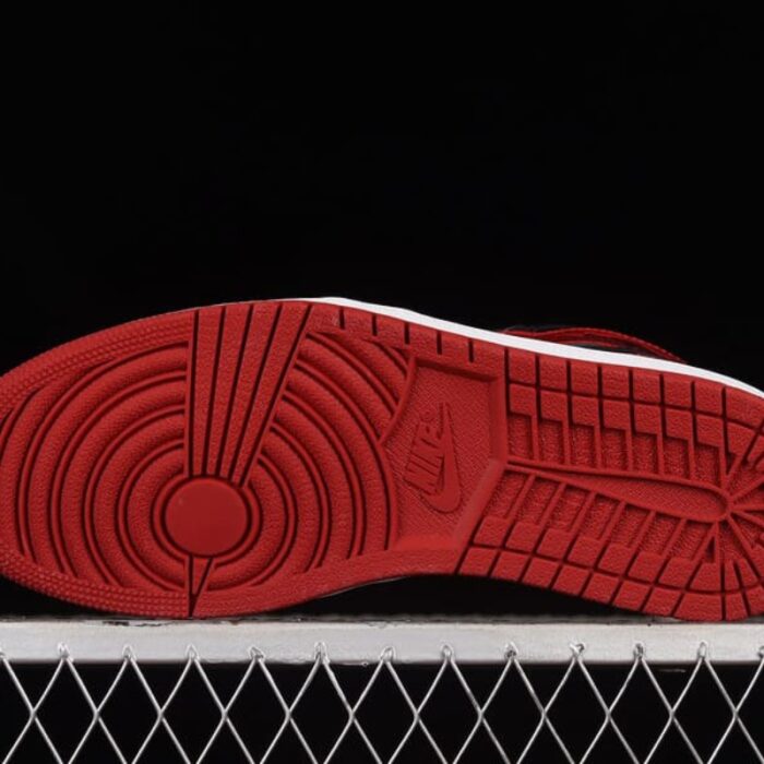 Air Jordan 1 High Paten Bred JDN017 - Image 7