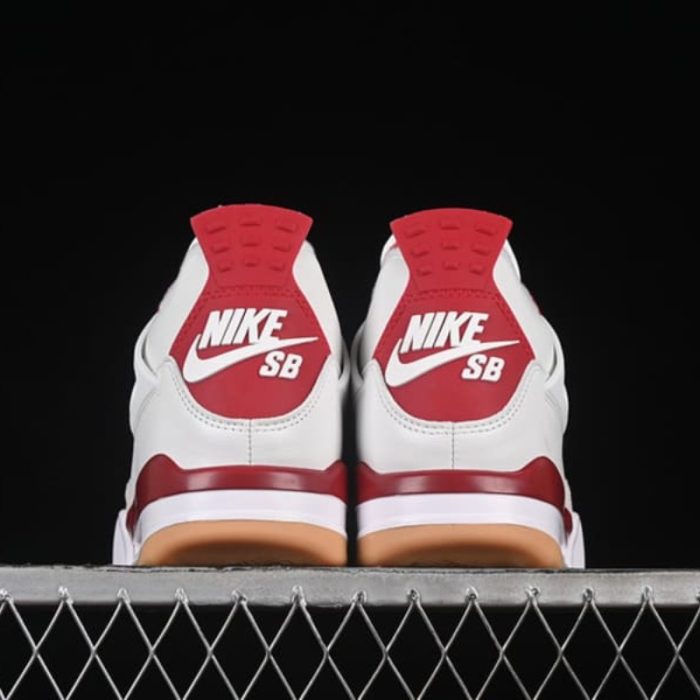 Air Jordan 4 Retro x Nike SB Varsity NK117 - Image 4